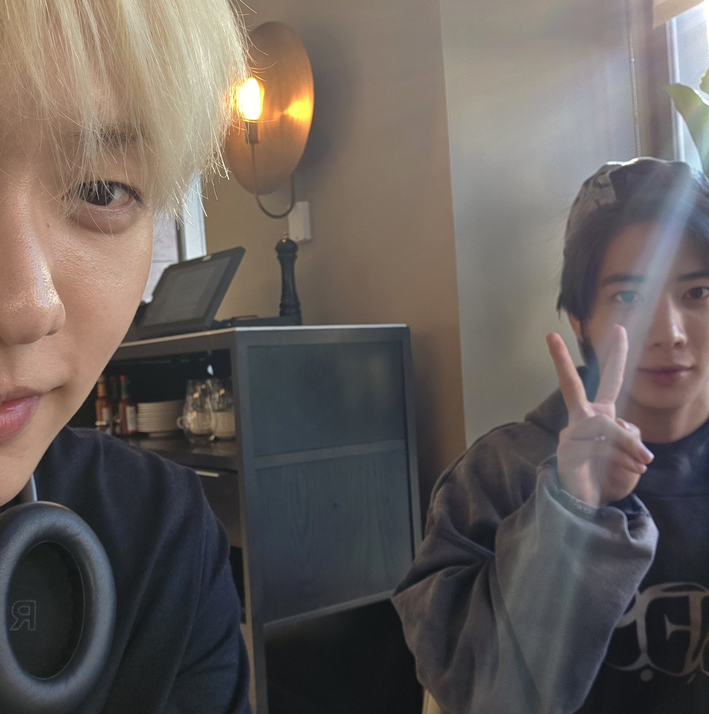 Foto aktivitas terbaru TOMORROW X TOGETHER