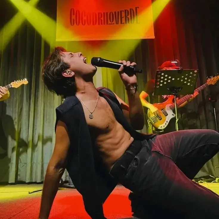 Behind-the-scenes cut of Alejandro (SANTOS BRAVOS)