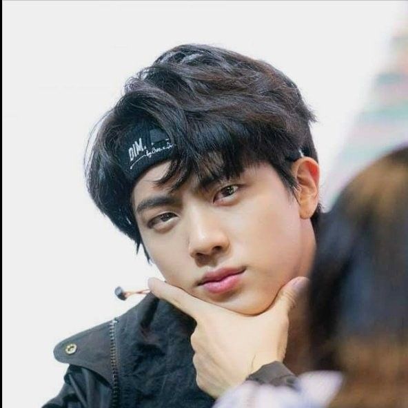 ジン (BTS)の最新写真