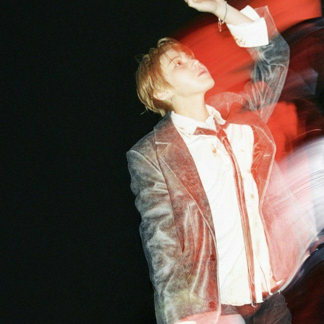 A moment captured by Ha Sungwoon's fan