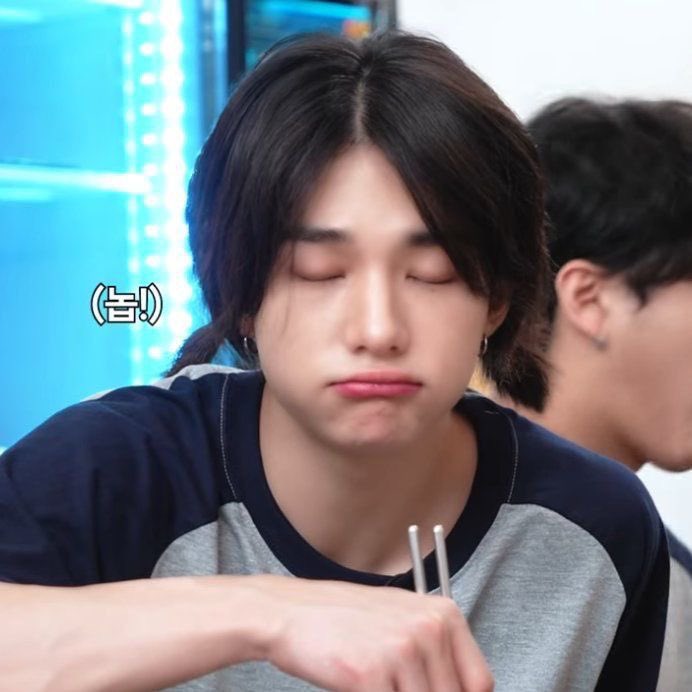 Latest photo of Hyunjin (Stray Kids)