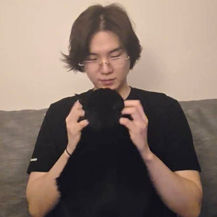 A moment captured by SUGA (BTS)'s fan