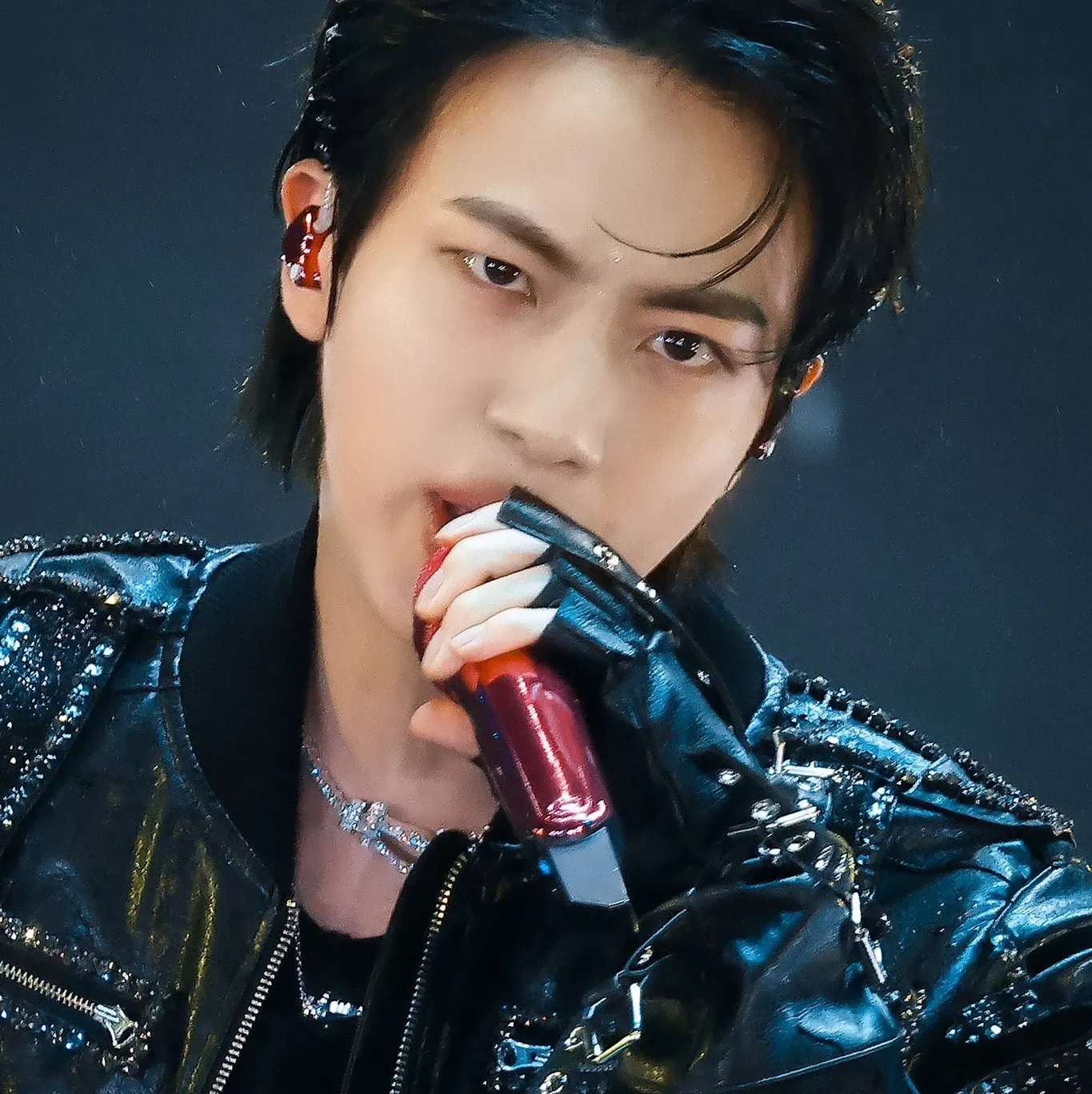 Potret di balik layar Jin (BTS)