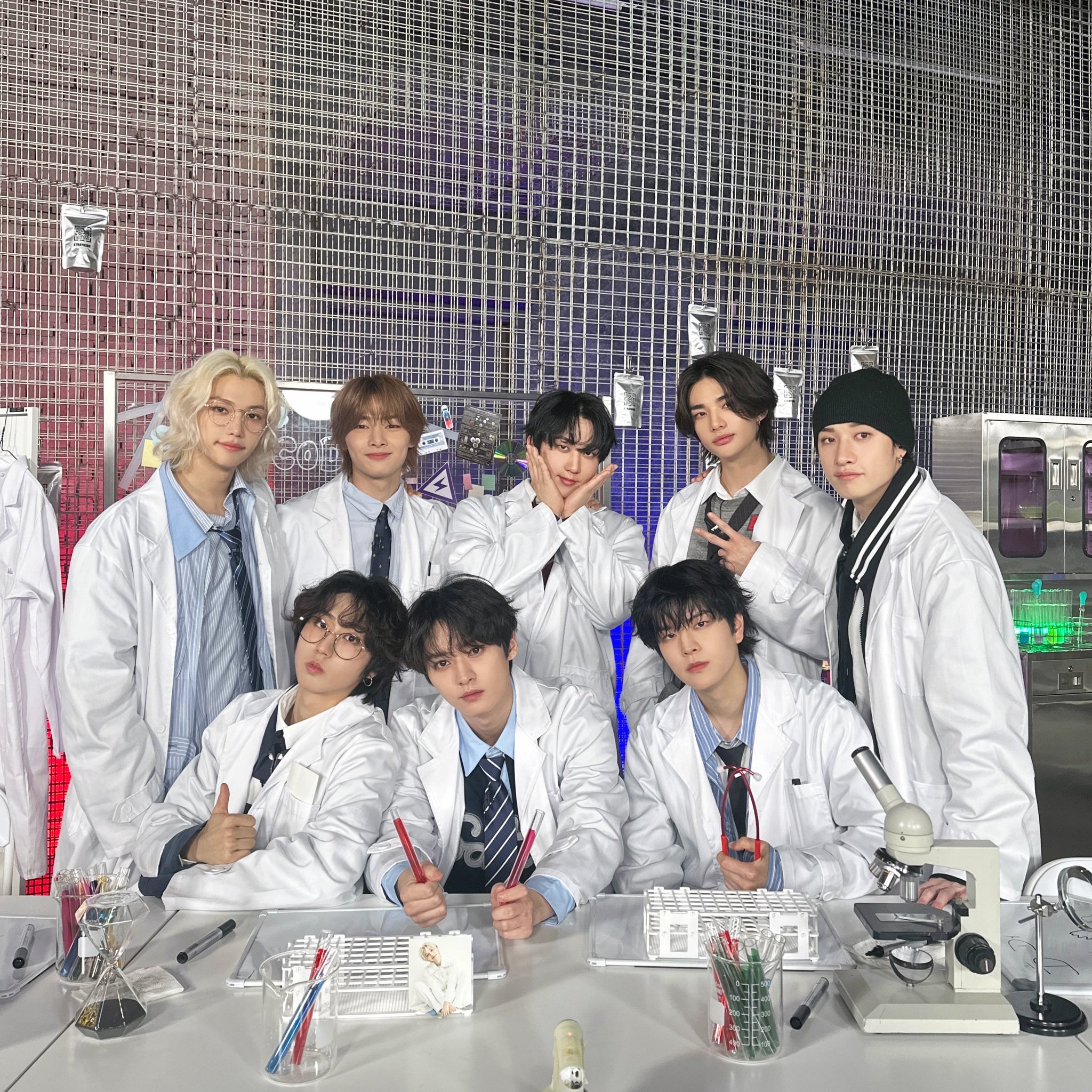 Behind-the-scenes cut of Stray Kids