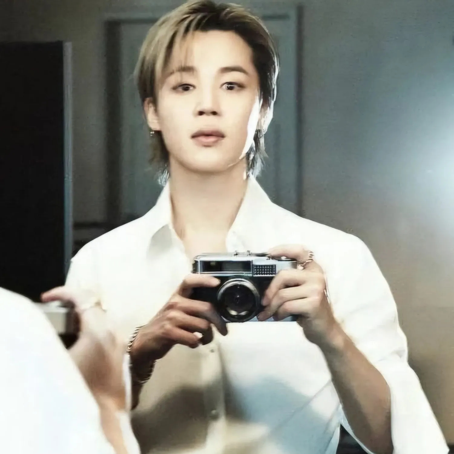 Foto aktivitas terbaru Jimin (BTS)
