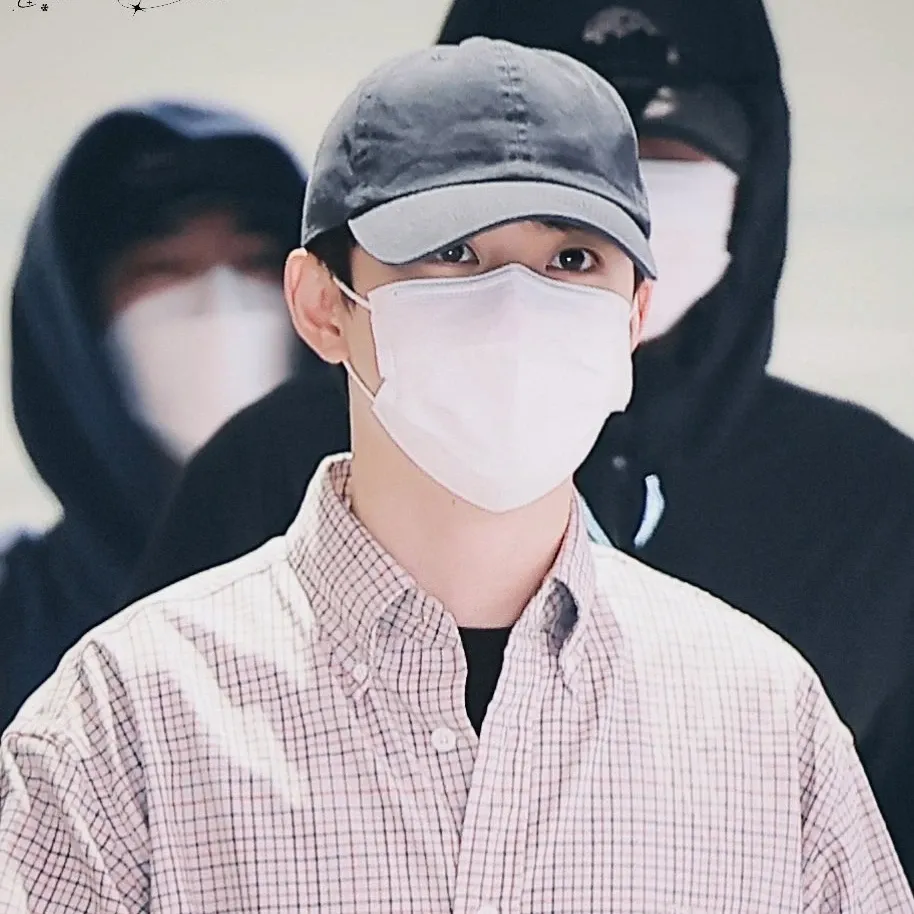 Foto aktivitas terbaru D.O. (EXO)