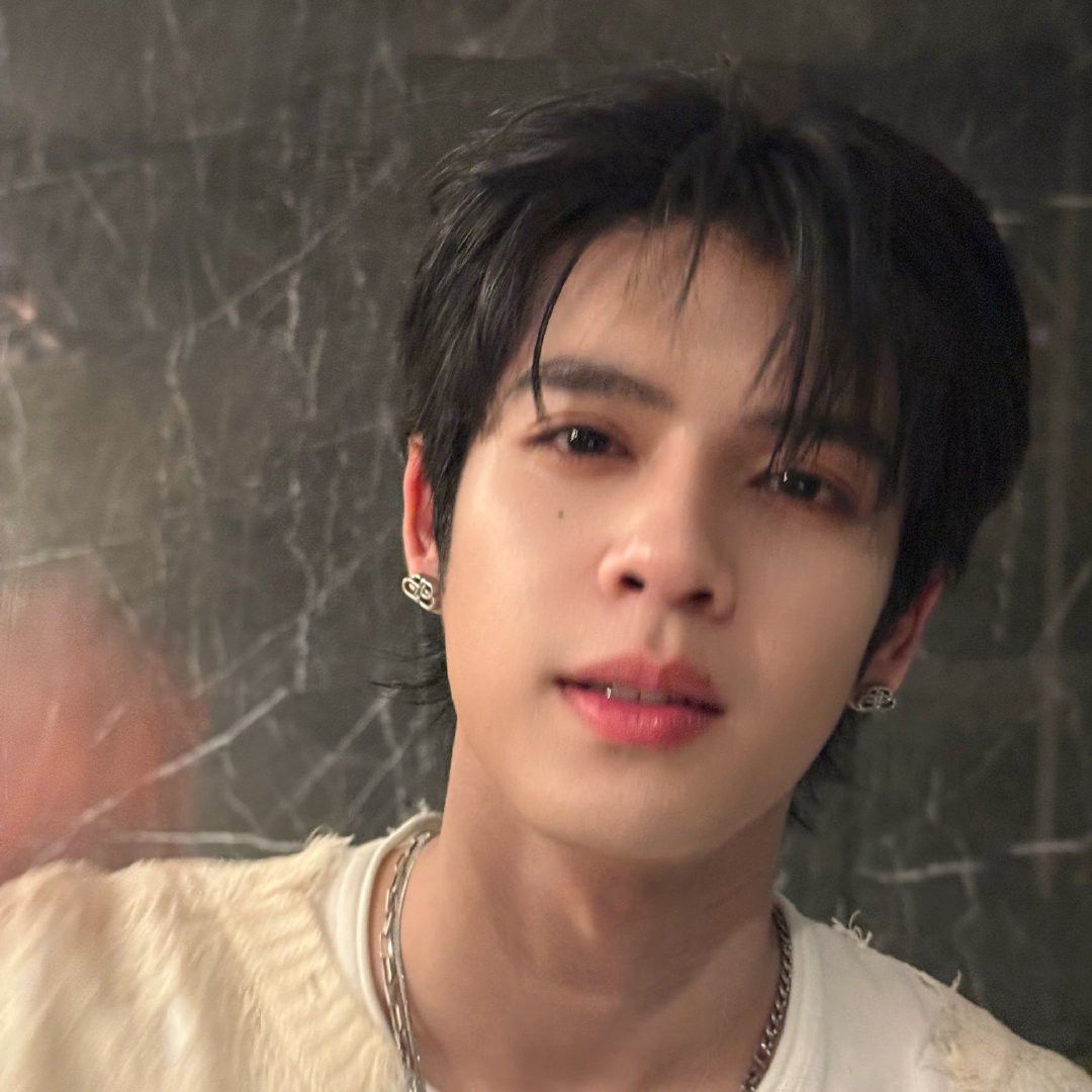 A moment captured by DORN (NexT1DE)'s fan