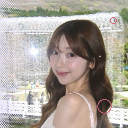 A moment captured by Miihi (NiziU)'s fan