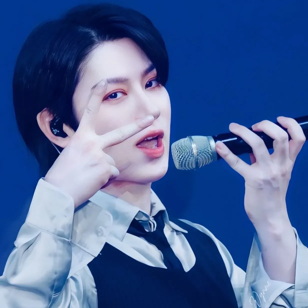 A moment captured by Heechul (Super Junior)'s fan