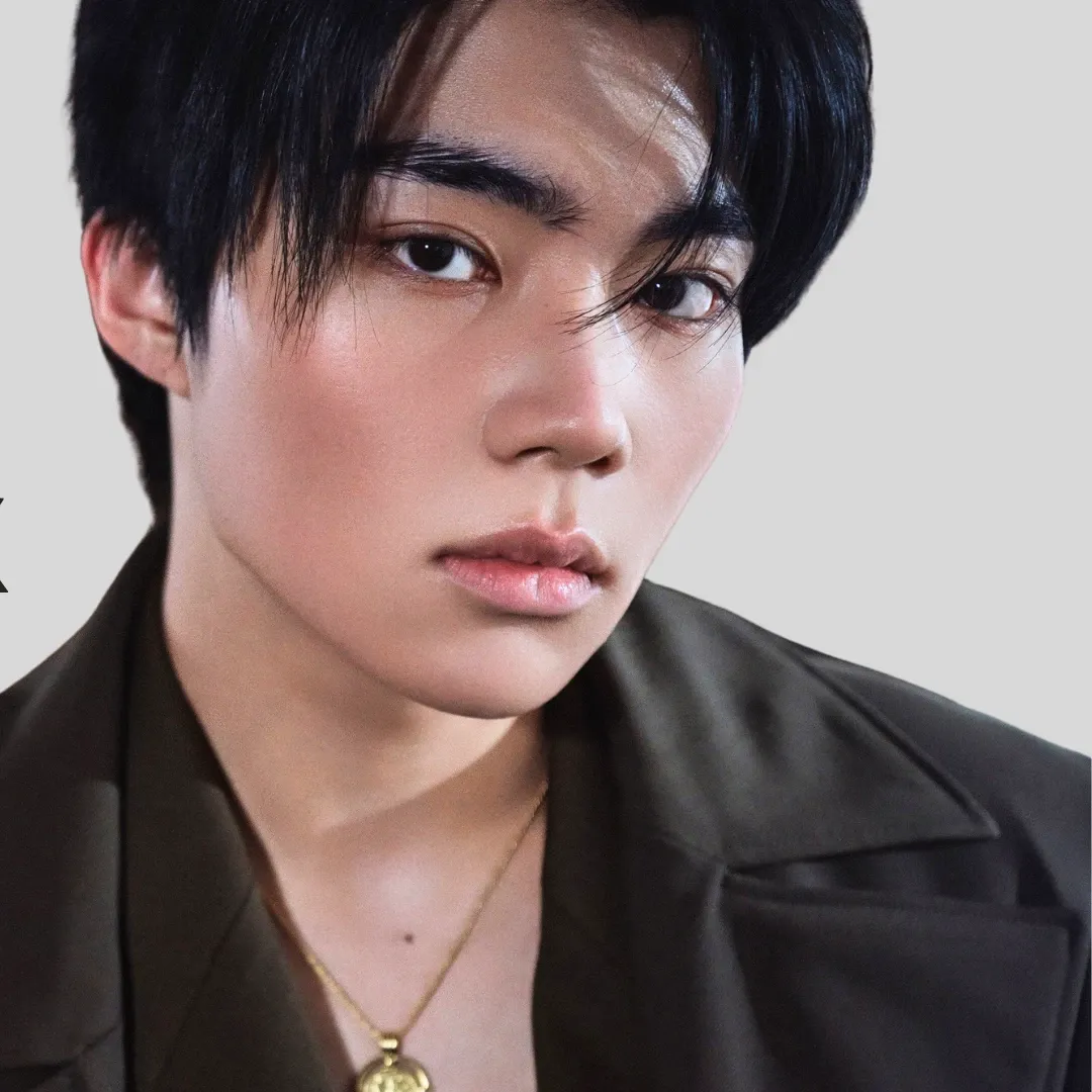 Recent activity shot of Park Gunwook (ZEROBASEONE)