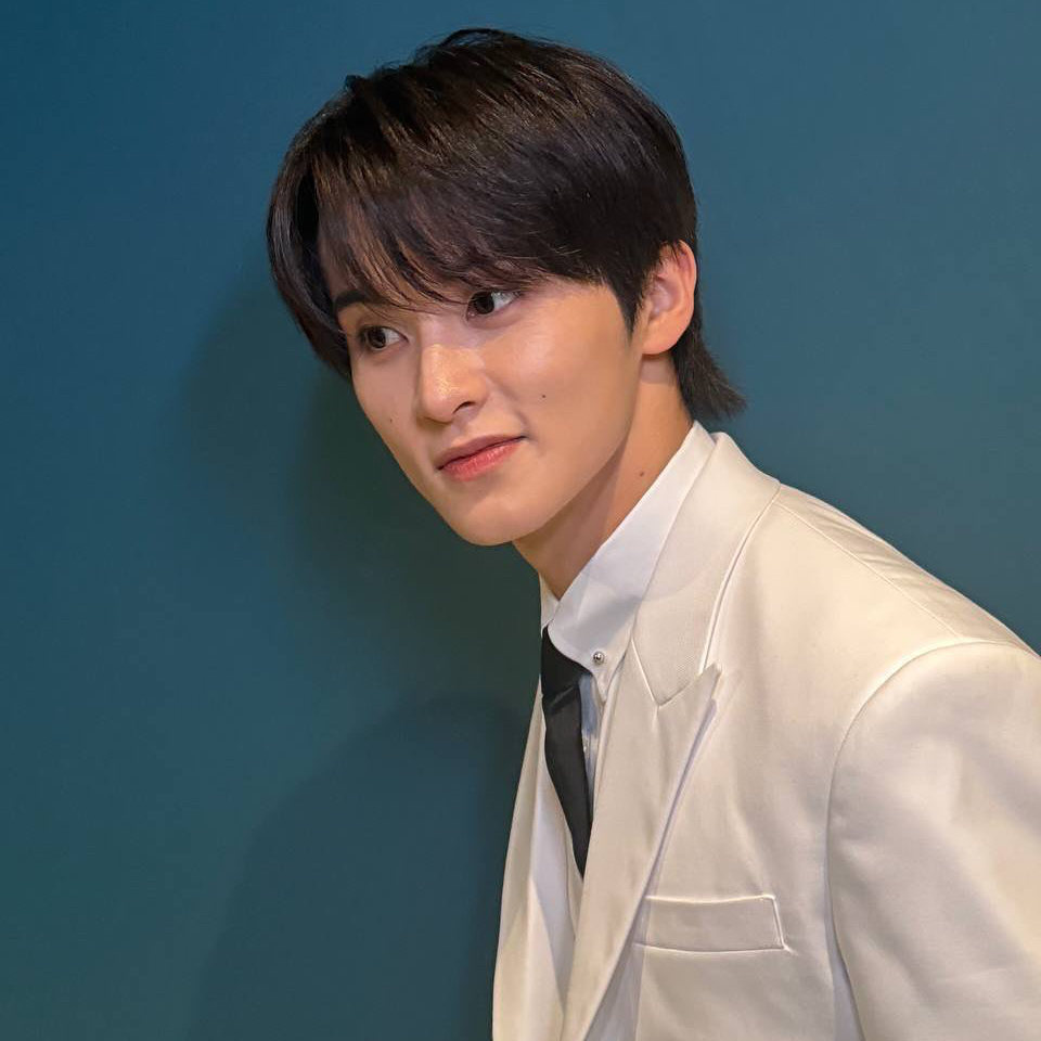 Behind-the-scenes cut of Mark (NCT 127, NCT DREAM)