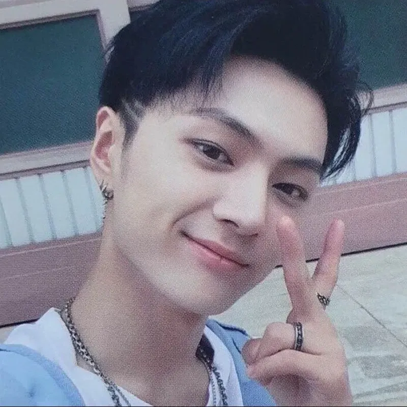 Latest photo of Jay (ENHYPEN)