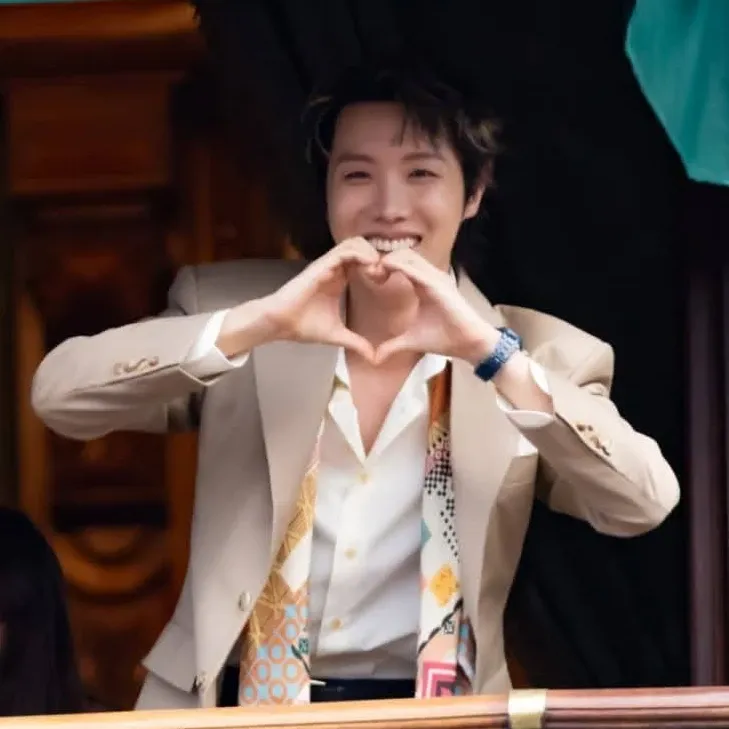 Behind-the-scenes cut of j-hope (BTS)