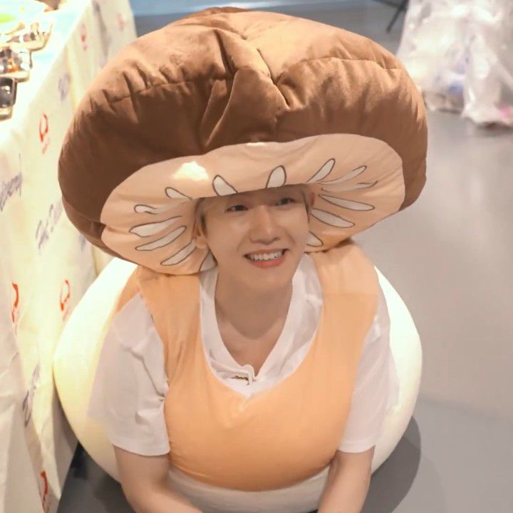 백현 (EXO)의 비하인드 컷