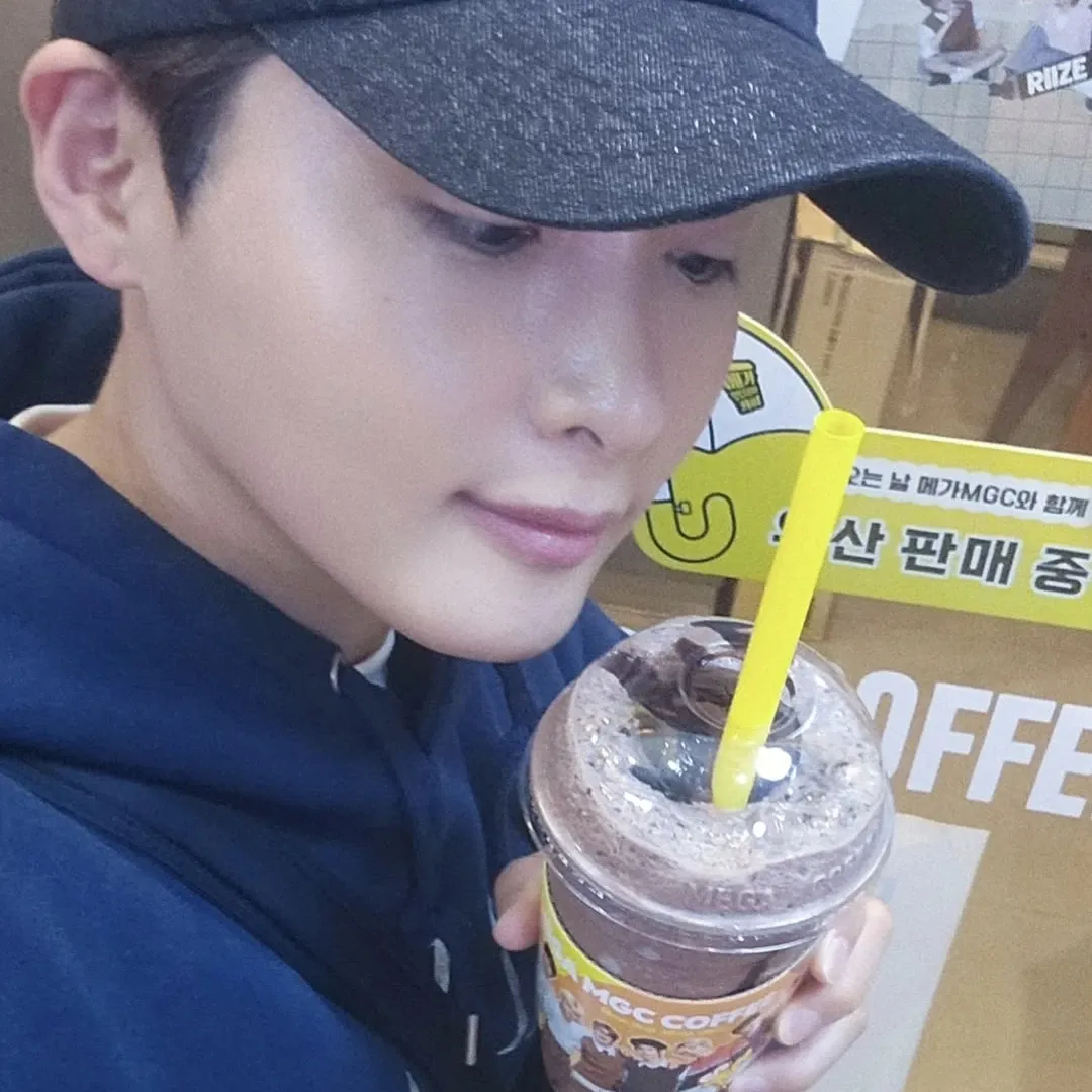 Recent activity shot of Ryeowook (Super Junior)