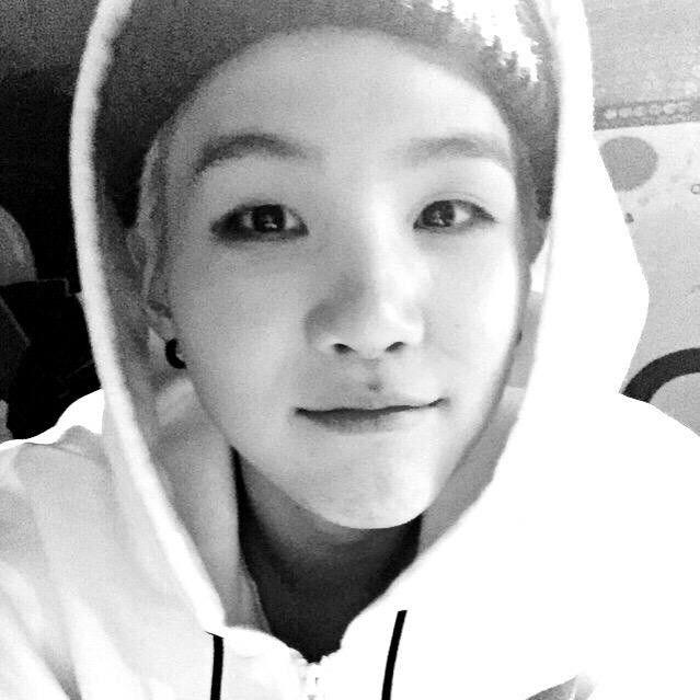 Potret di balik layar SUGA (BTS)