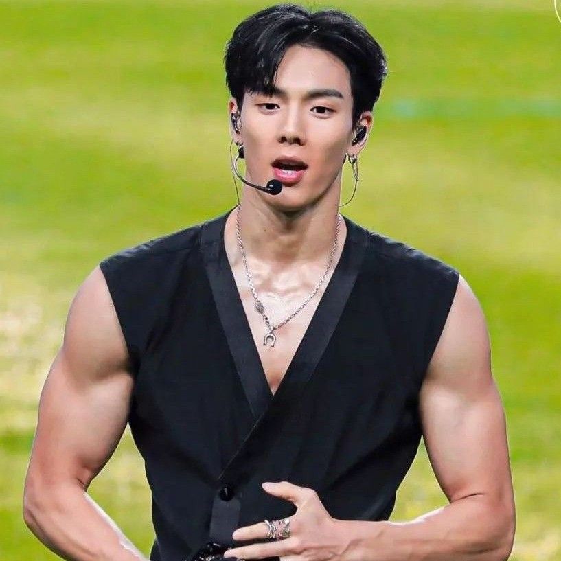 셔누 (몬스타엑스) 최근 활동샷