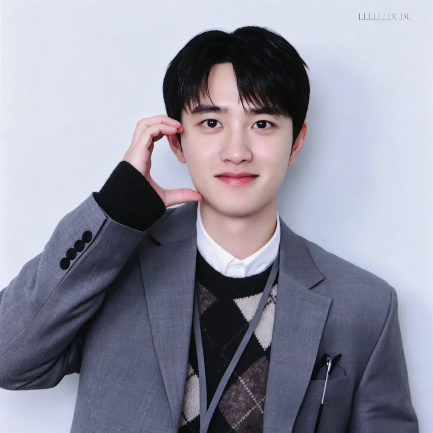 Foto aktivitas terbaru D.O. (EXO)