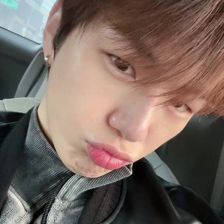 Behind-the-scenes cut of Kang Daniel