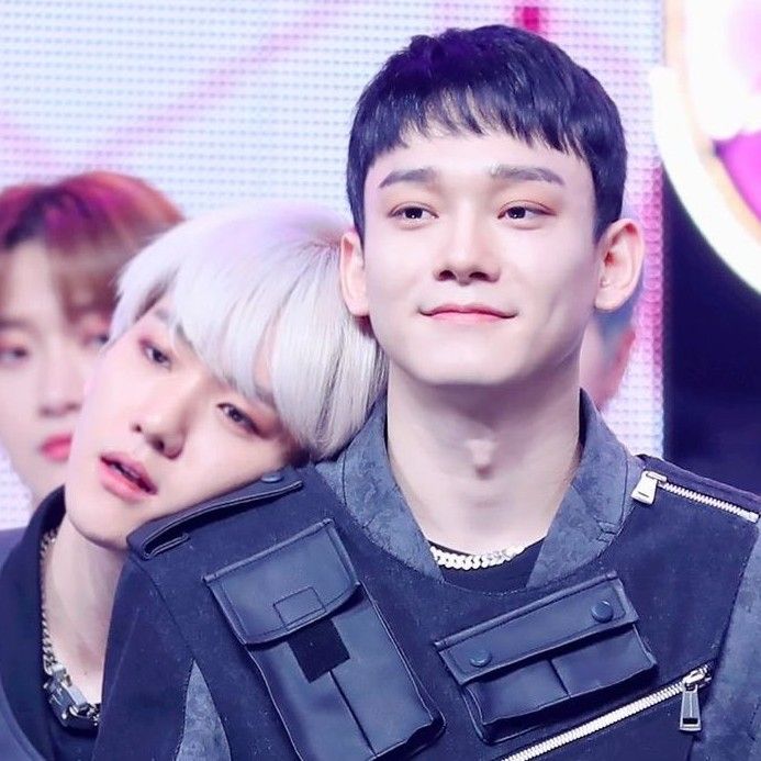 Chen (EXO)的最新活動照片