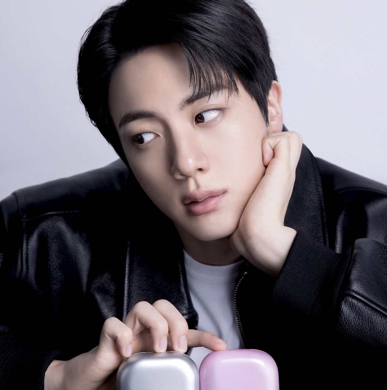 진 (방탄소년단) 최근 활동샷