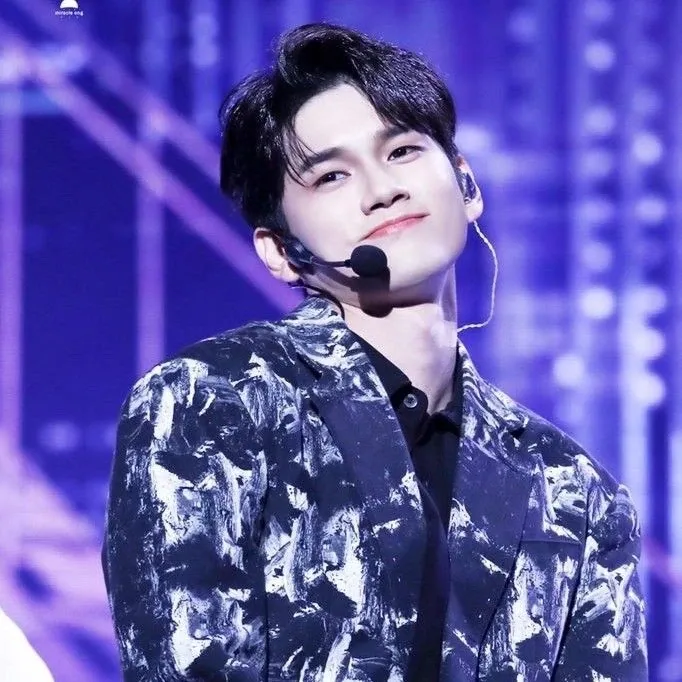옹성우의 비하인드 컷