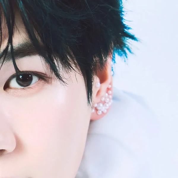 Signature photo of Mamehara Issei (JO1) capturing their charm