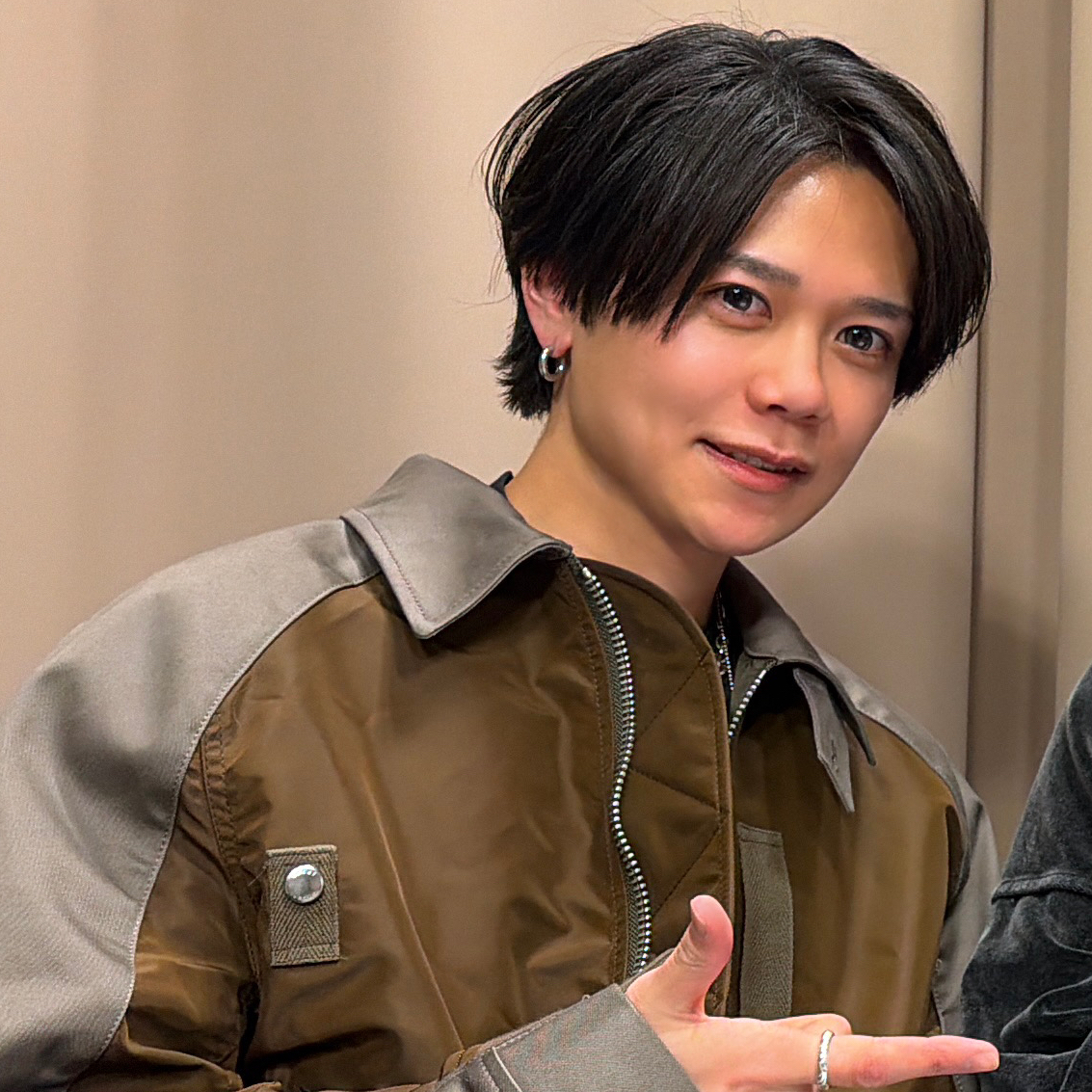 Recent activity shot of Fujimaki Kyosuke (INI)