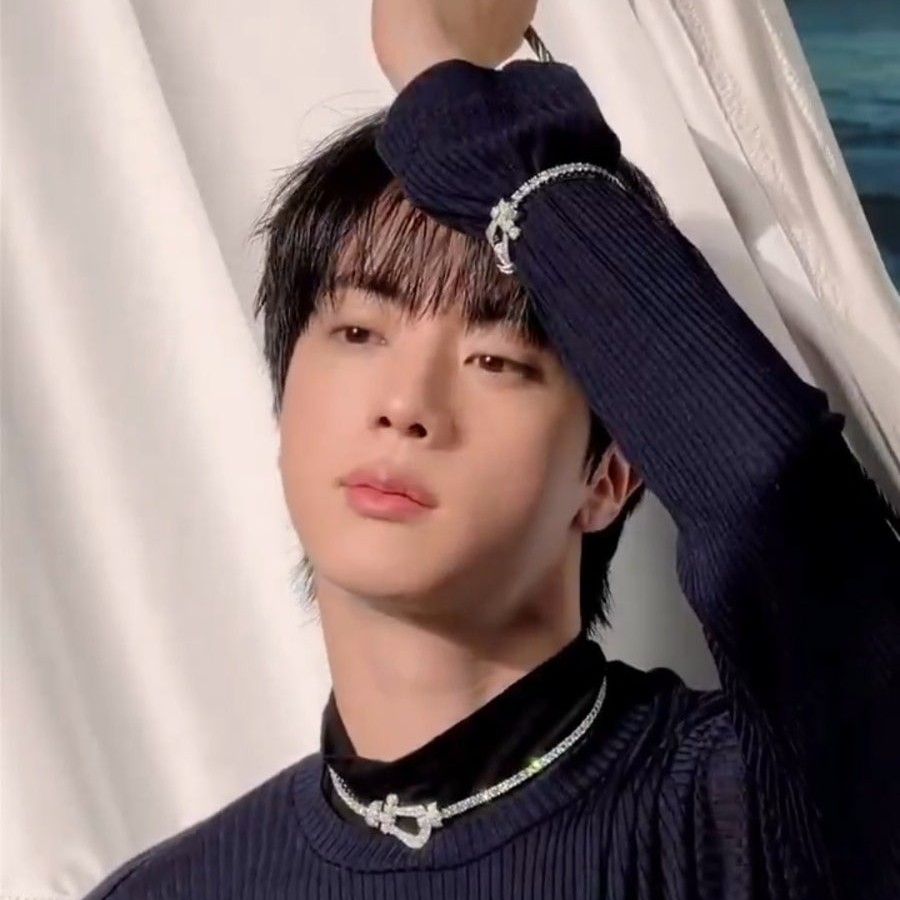 Foto terbaru Jin (BTS)