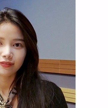 Recent activity shot of Solar (MAMAMOO)