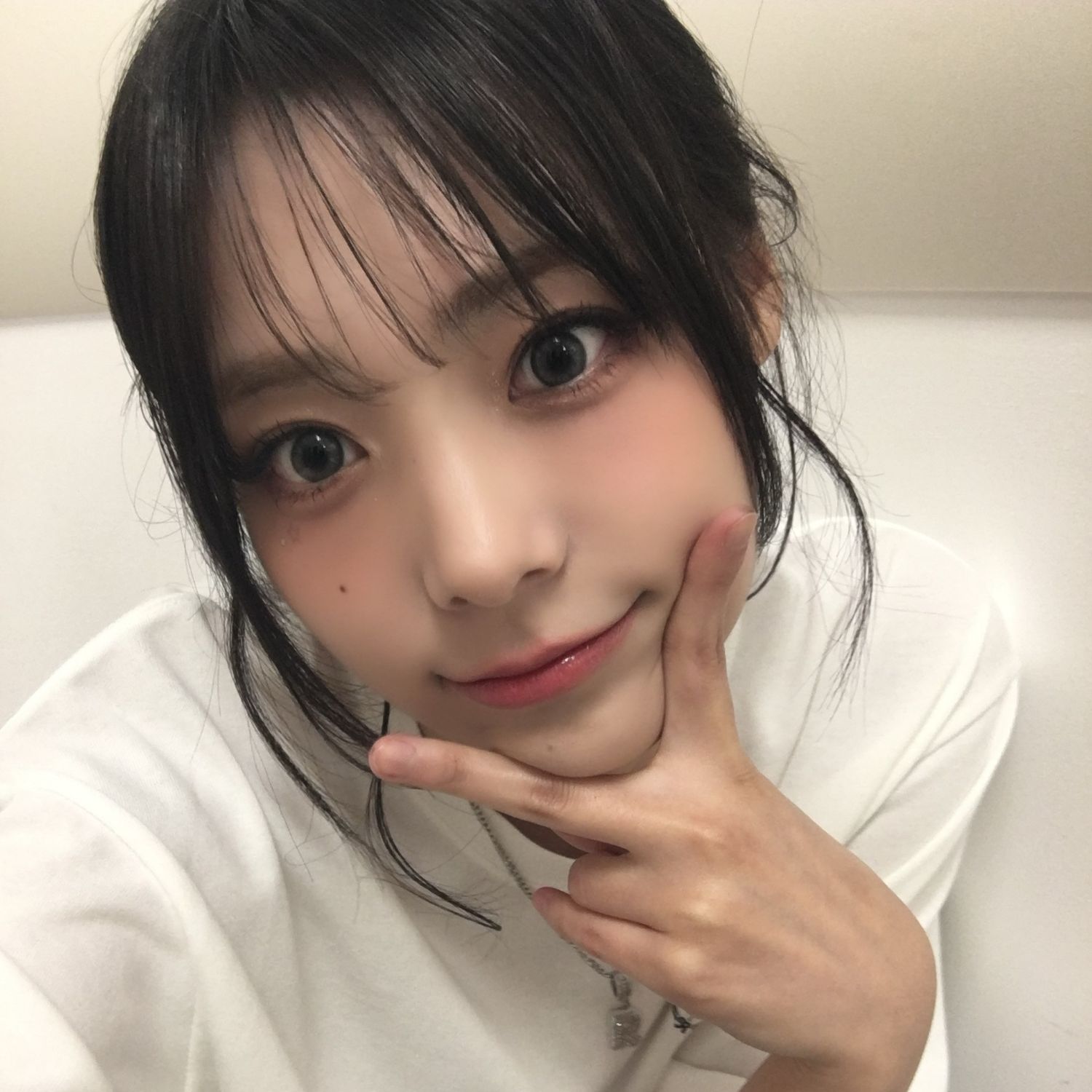 Behind-the-scenes cut of Siyeon (QWER)