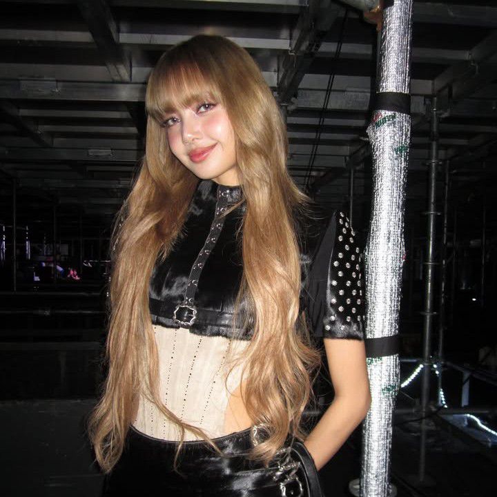 Latest photo of Lisa (BLACKPINK)