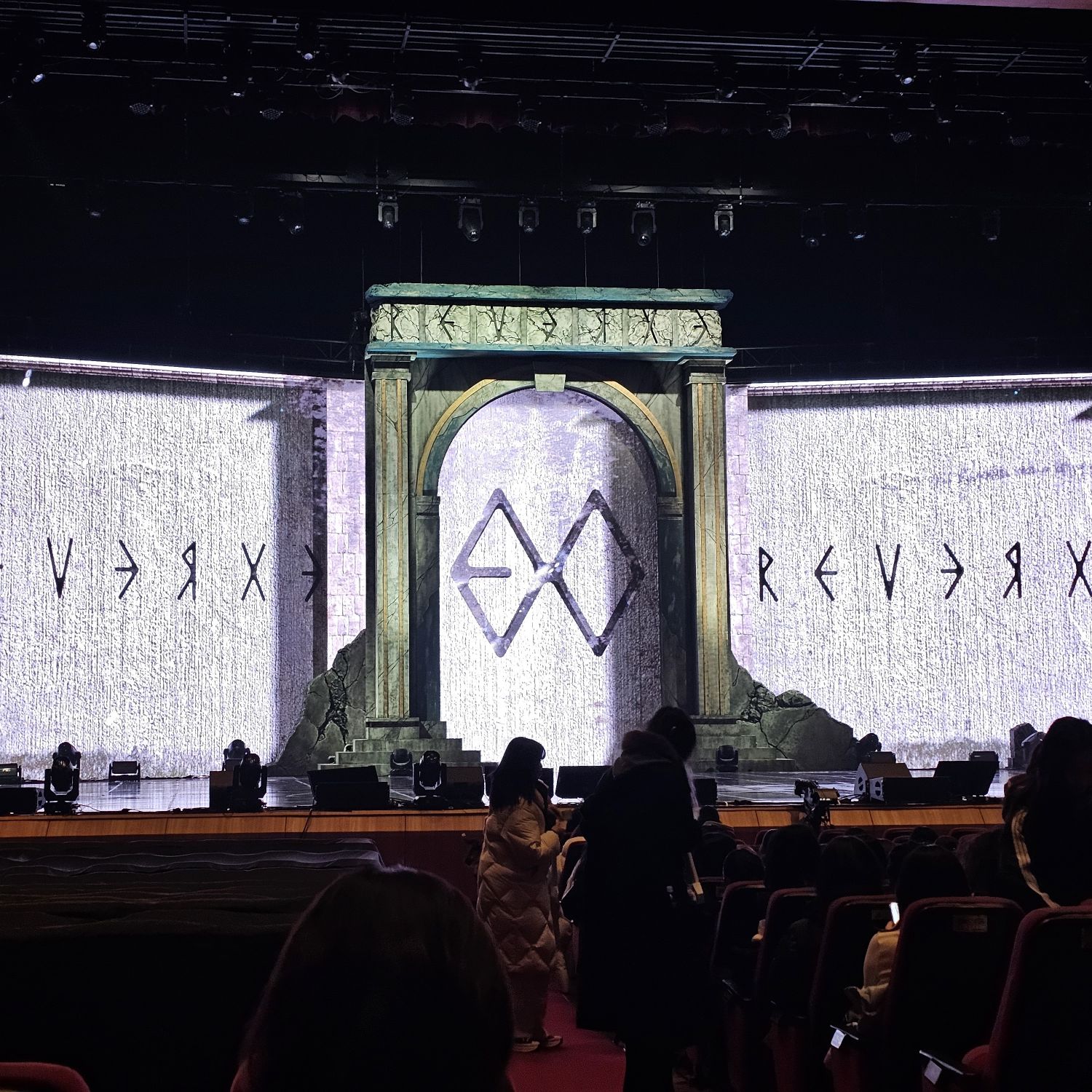 EXO 최근 활동샷