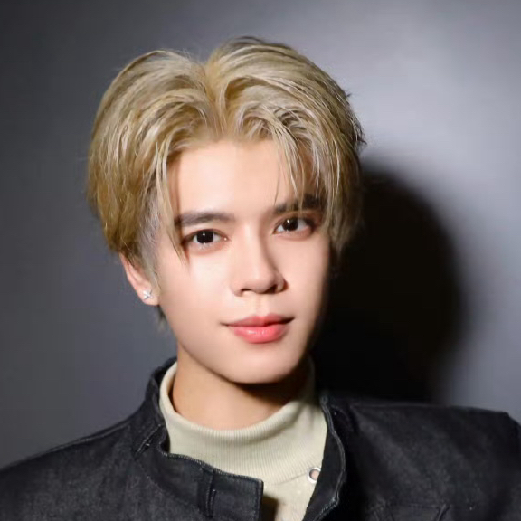 DORN (NexT1DE)的最新照片