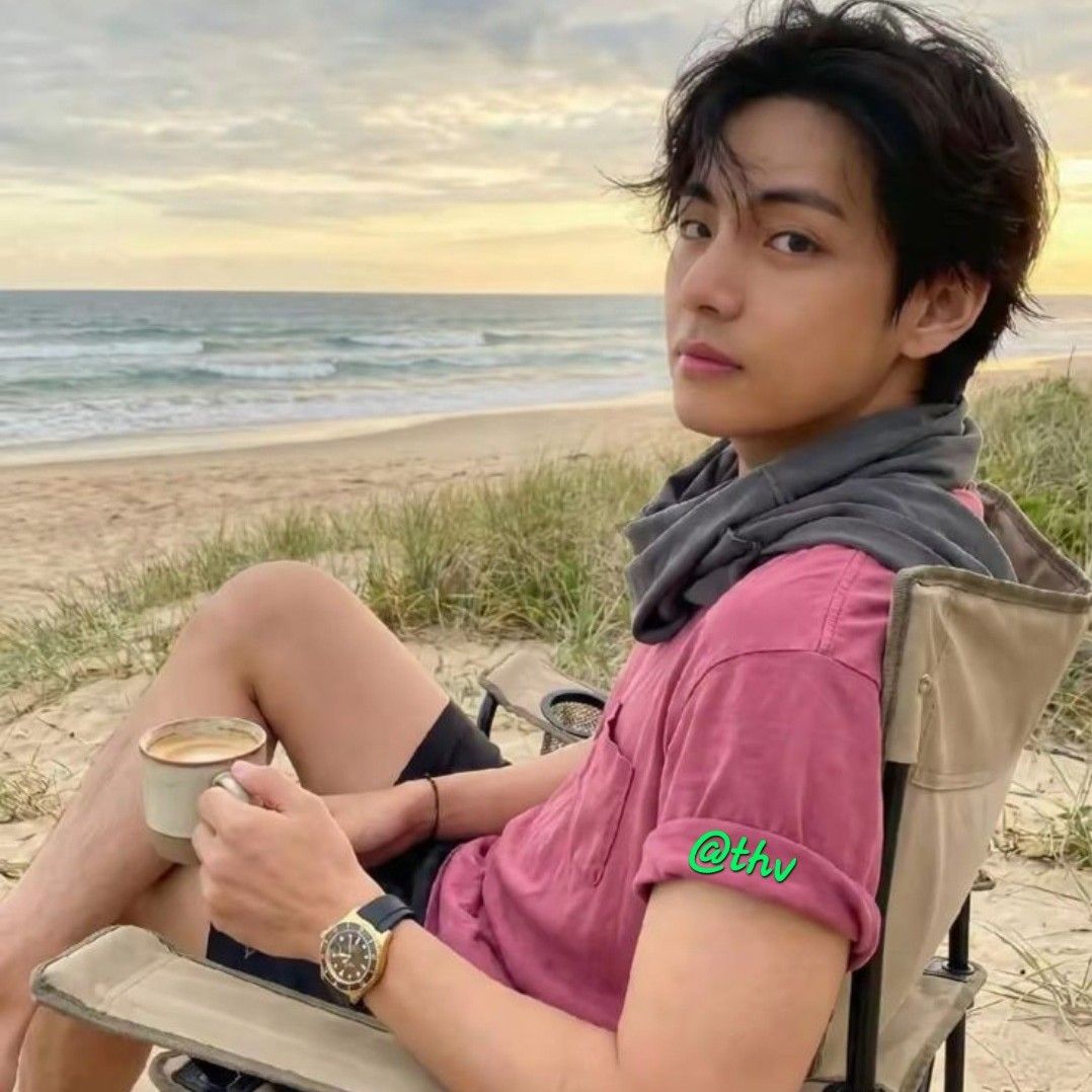 뷔 (방탄소년단)의 최신 사진