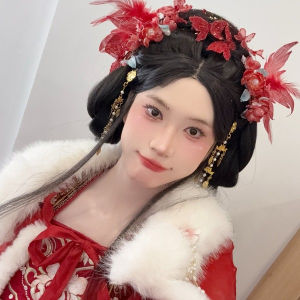 Signature photo of Nine (OnlyOneOf) capturing their charm