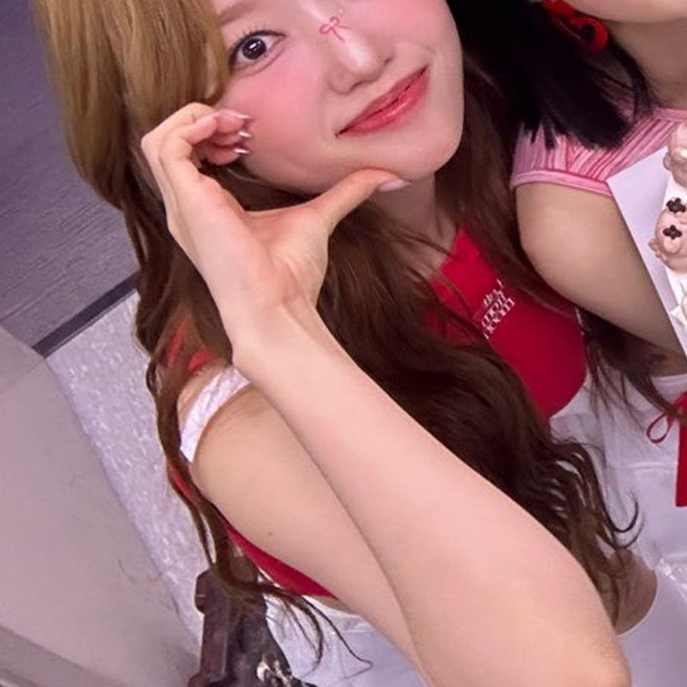 Recent activity shot of Loossemble