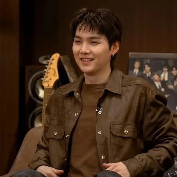 Latest photo of SUGA (BTS)