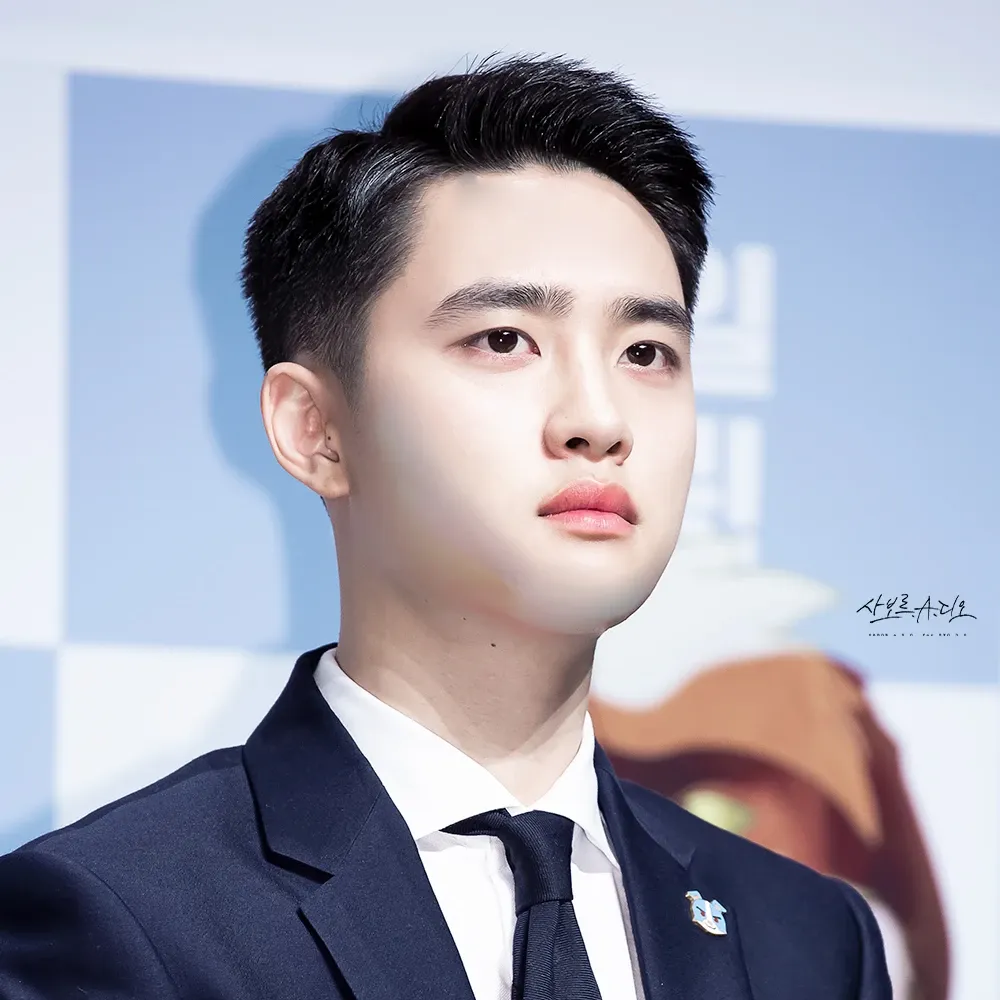 Foto aktivitas terbaru D.O. (EXO)