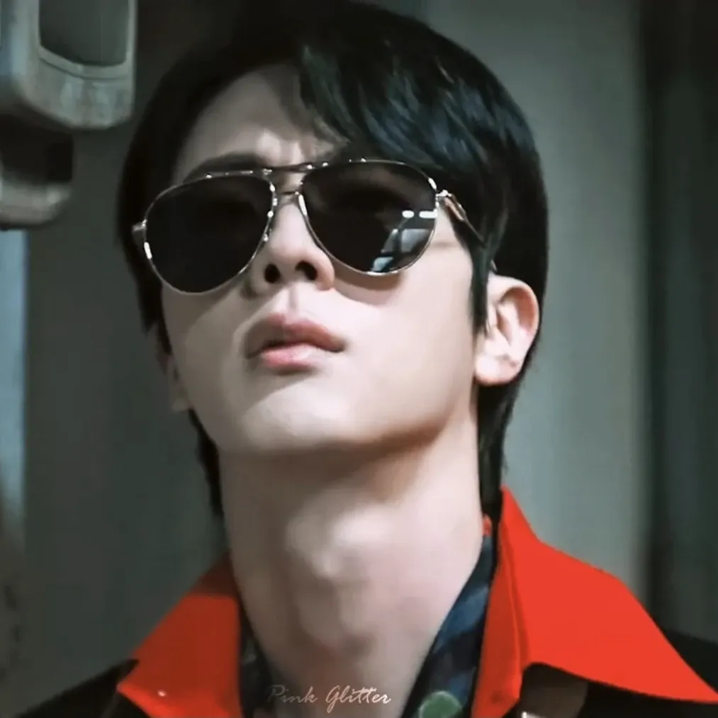 Foto terbaru Jin (BTS)