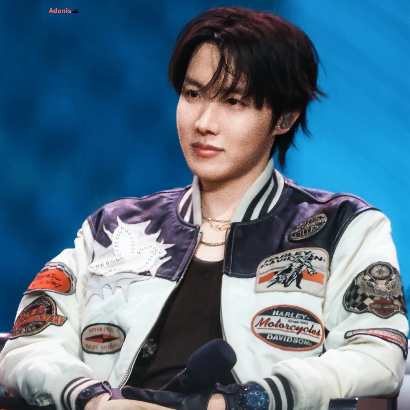 J-hope (防彈少年團)的最新照片