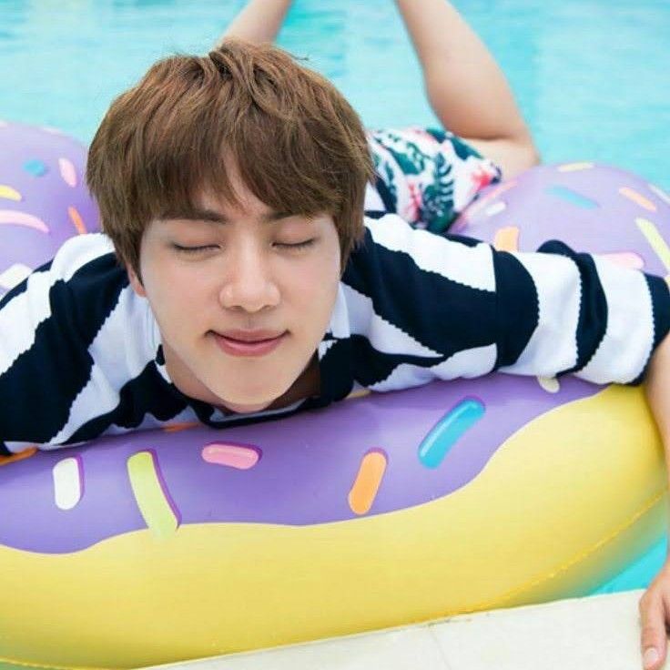 Jin (防彈少年團)的幕後花絮