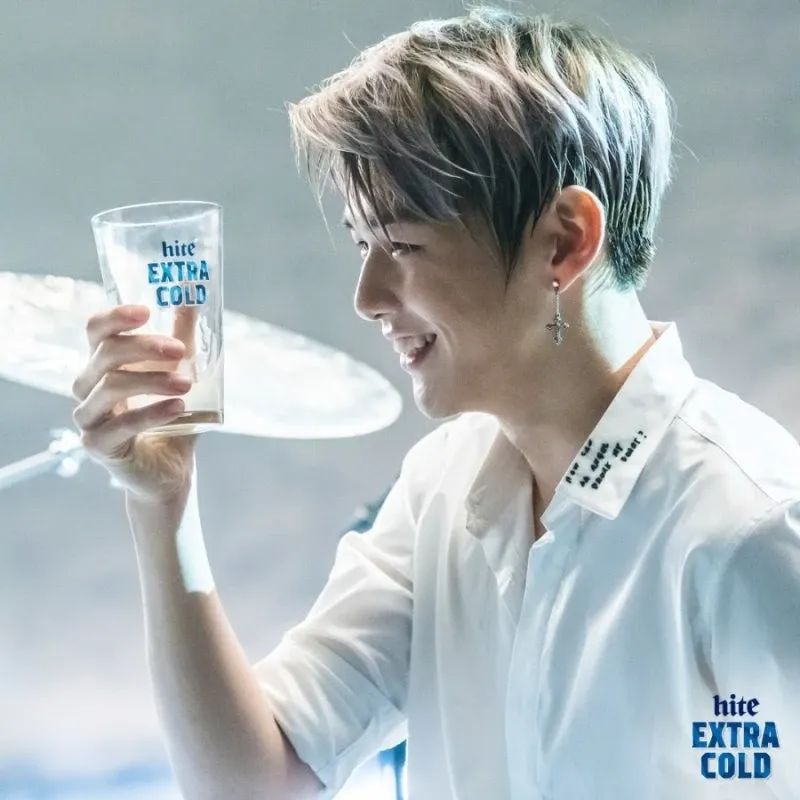 강다니엘의 비하인드 컷