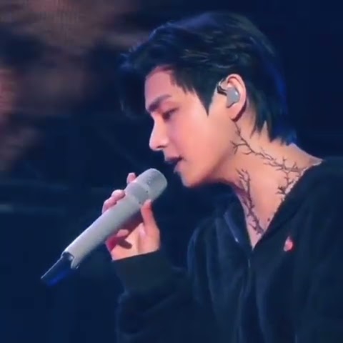 뷔 (방탄소년단)의 비하인드 컷