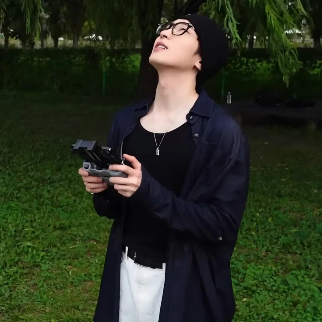 A moment captured by Wonwoo (SEVENTEEN)'s fan