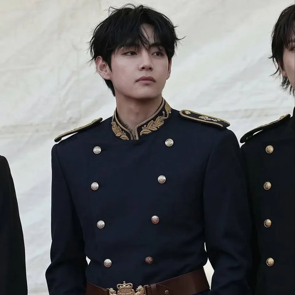 V (BTS)の最近の活動写真