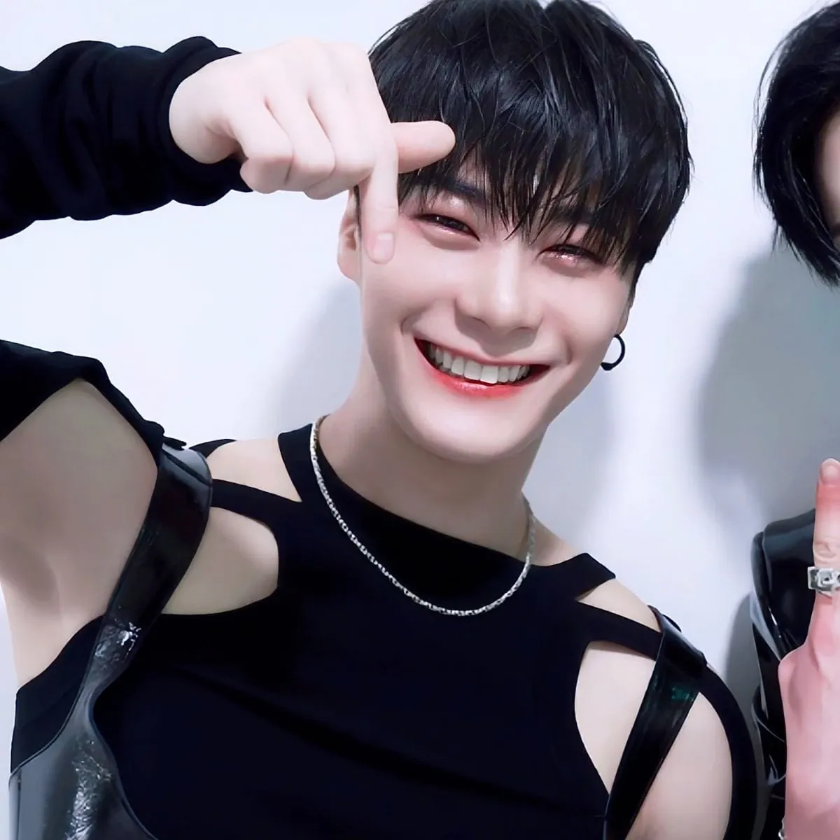 A moment captured by Moonbin (ASTRO)'s fan