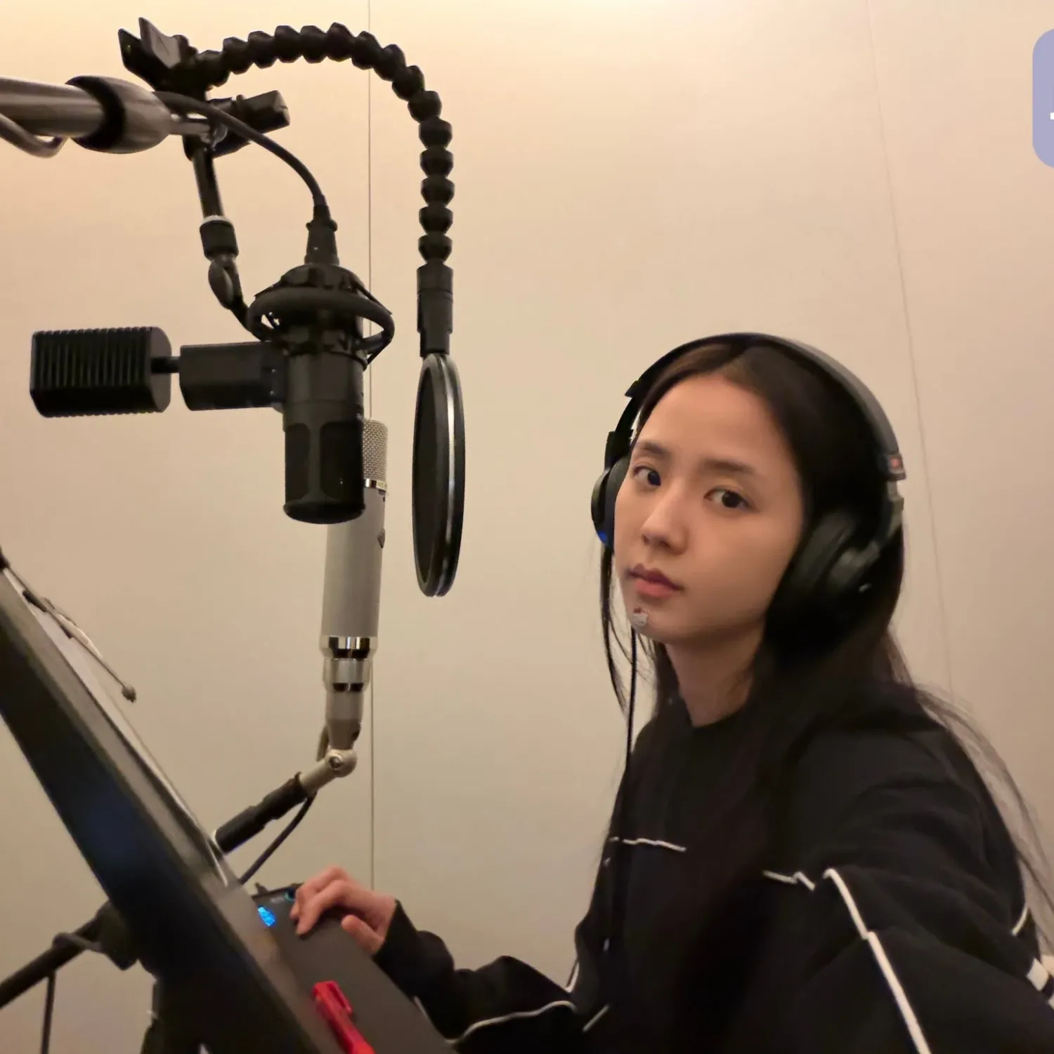 BLACKPINK의 비하인드 컷