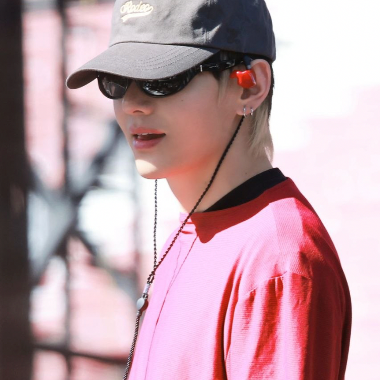 Foto terbaru V (BTS)