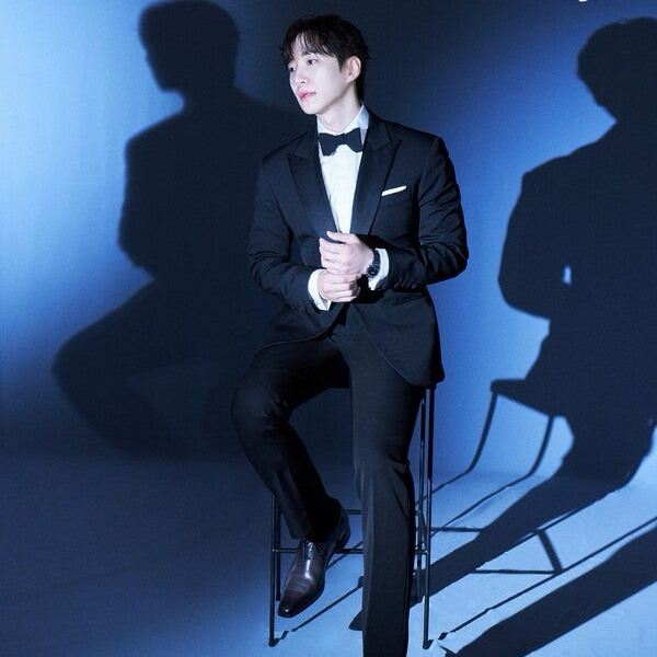 Recent activity shot of Junho (2PM)